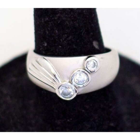 Size 7, Vintage Silver Tone Triple Rhinestones Ring - A23 - Picture 1 of 3